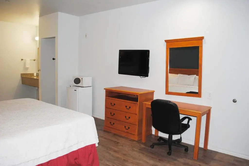 Bestway Inn 7